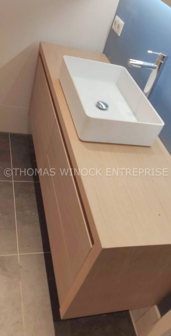 rénovation de salle de bain à Martigues par Winock Entreprise