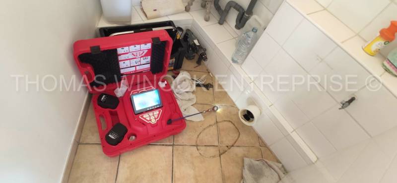 WC et cannalisation bouché, intervention Thomas Winock Entreprise artisan plombier sur Martigues