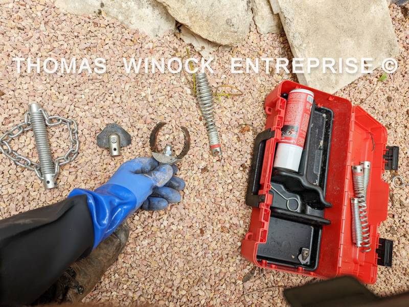 les accessoires pour évacuation bouchée à Martigues de thomas winock entreprise