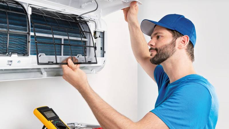 Maintenance de climatisation réversible à Martigues : contrôle professionnel pour assurer la performance