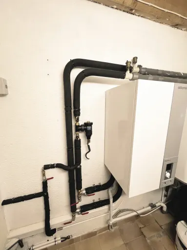Comment TWE vous simplifie la vie avec les aides de l'Anah pour une pompe à chaleur air/eau Daikin à Saint-Mitre-les-Remparts, Martigues, TWE