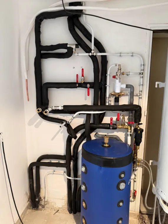 Une pompe à chaleur air/eau peut-elle produire l’eau chaude sanitaire à Ensuès-la-Redonne ?, Martigues, TWE