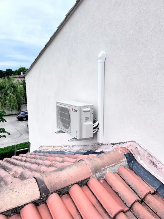 Où placer l’unité extérieure pour limiter bruit, gêne visuelle et pertes de performance pour le groupe extérieur d'une climatisation à Vitrolles ?, Martigues, TWE
