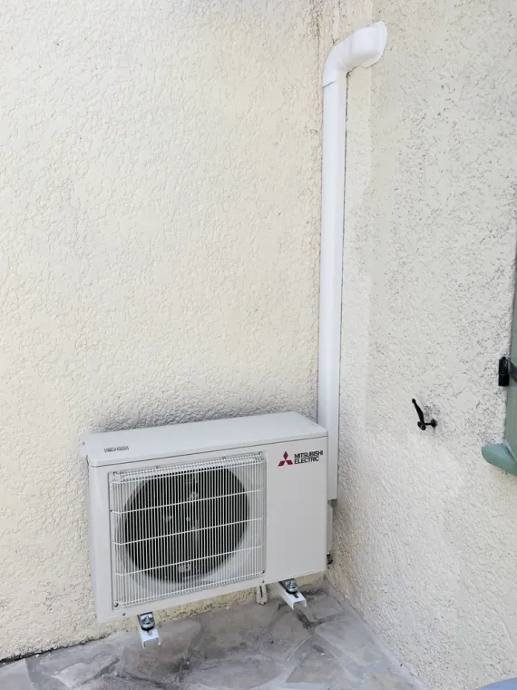 Comment faire quand on ne peut pas mettre d’unité extérieure visible sur la façade à Port-de-Bouc, Martigues, TWE