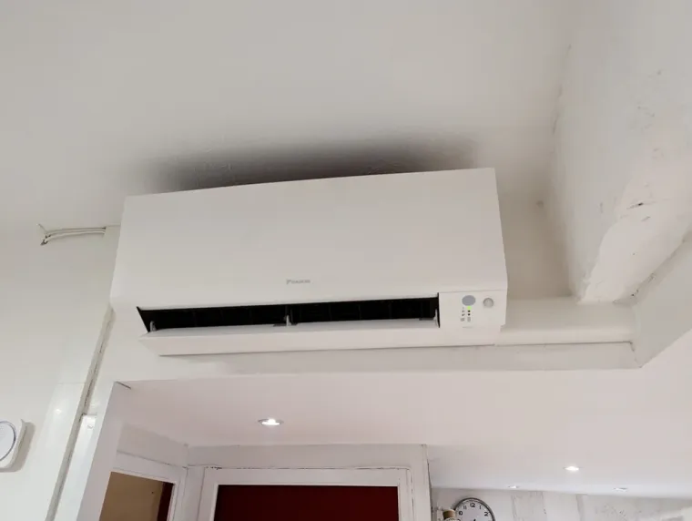 Quels sont les risques d'une surconsommation électrique avec une climatisation Daikin mal réglée à Ensuès-la-Redonne ?, Martigues, TWE